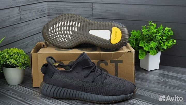 Кроссовки Adidas yeezy boost 350 v2 Lux