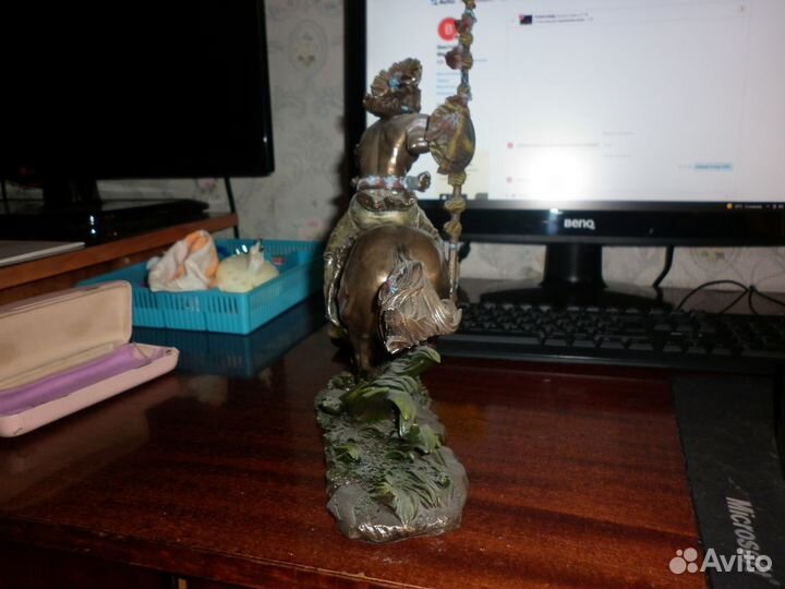 Статуэтка идеец