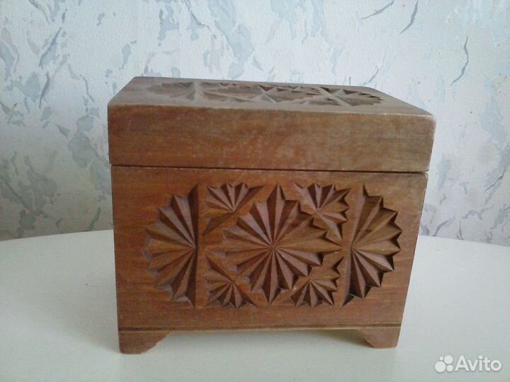 Деревянные шкатулки