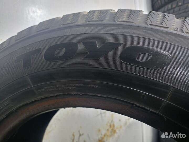 Toyo Observe GSi-5 215/65 R16