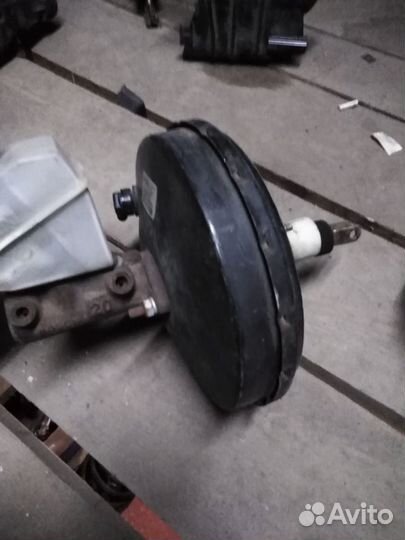 Вакуумный усилитель тормозов Renault Clio 2