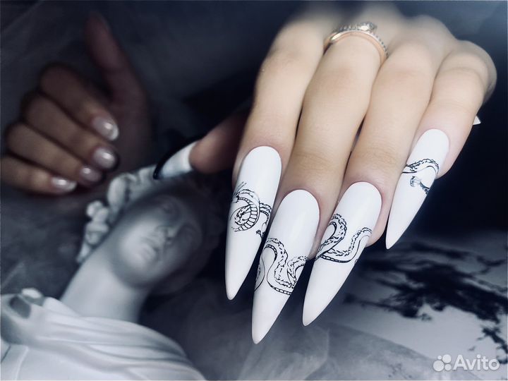 Маникюр, Наращивание ногтей