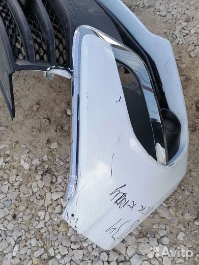 Бампер передний LADA X-Ray 620228136R