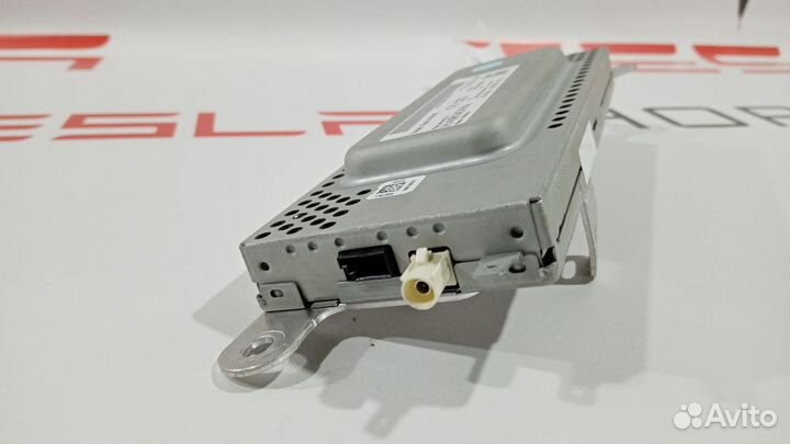 Радио FM/HD/XM Tesla Model 3 2019 1079749-00-D