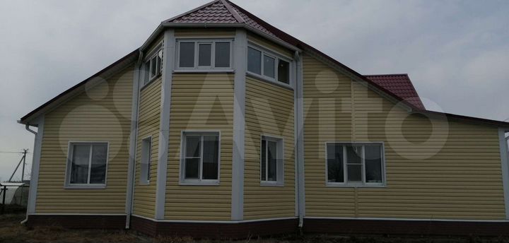 Дом 186 м² на участке 17,4 сот.