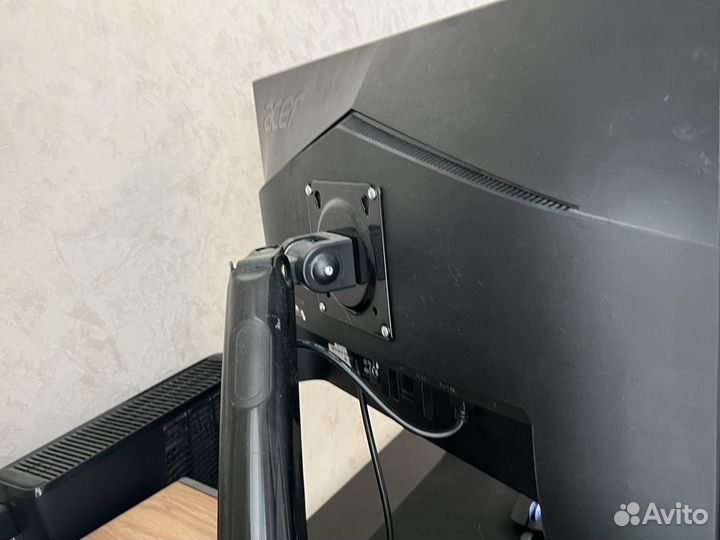 Монитор acer