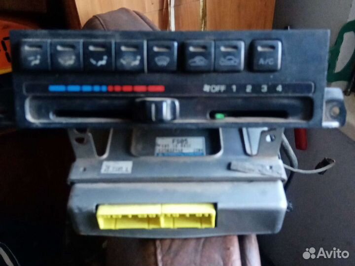 Блок управления печкой mazda 626ge 1996