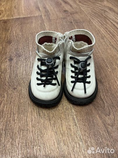 Ботинки для девочки