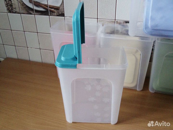 Емкости для сыпучих продуктов