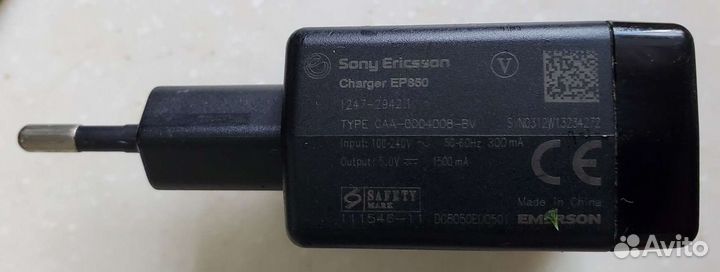 Сетевое зарядное устройство зарядник sony ericsson