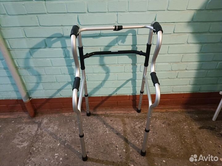 Ходунки для взрослых двухуровневые