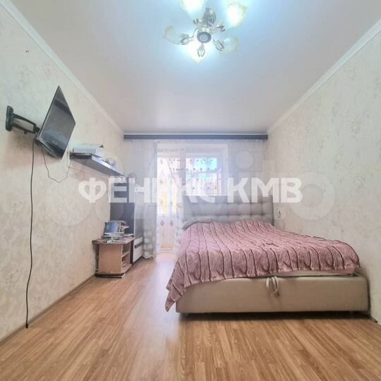 2-к. квартира, 45 м², 3/3 эт.