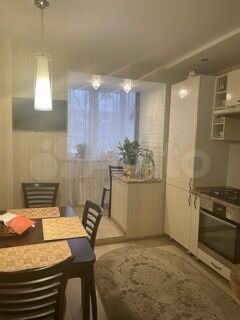 2-к. квартира, 54 м², 2/5 эт.