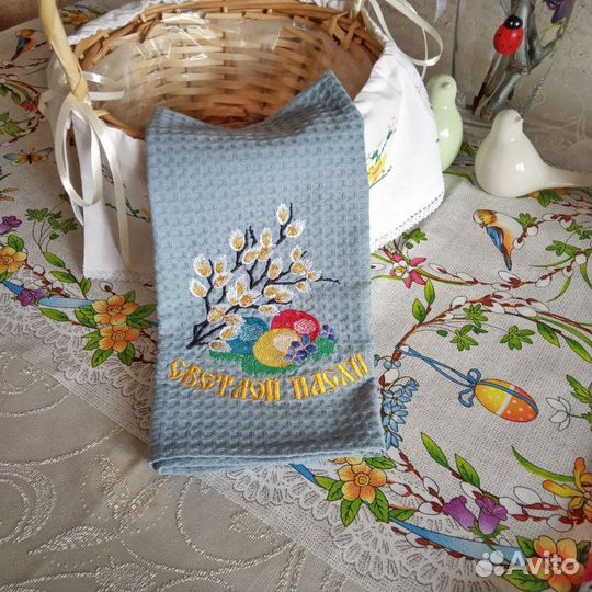 Вафельное полотенце с вышивкой пасха