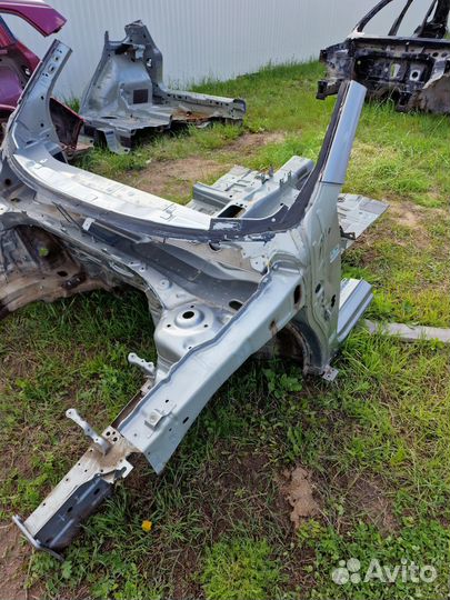 Передняя левая четверть Тигуан 2