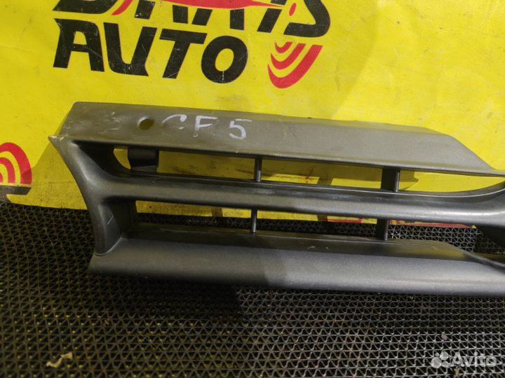 Решетка радиатора Subaru Impreza GF5