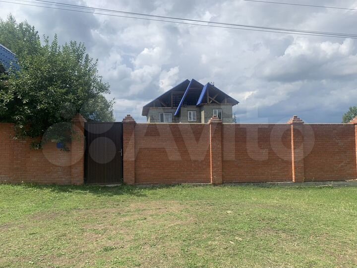 Дом 280 м² на участке 18 сот.