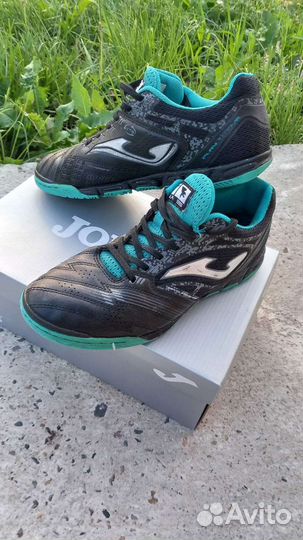 Футбольные бутсы