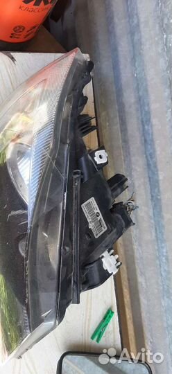 Правая фара BMW E90 дорестайлинговый