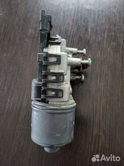 Моторчик дворников Renault logan 1