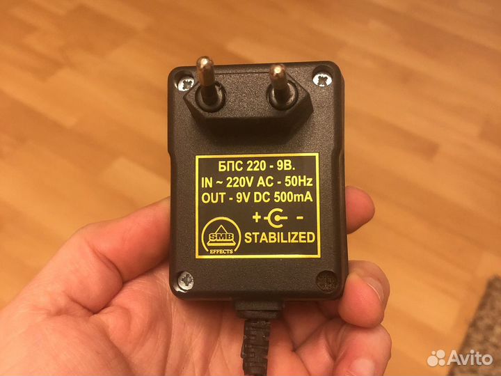 Блок питания для гитарных эффектов