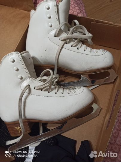 Продам коньки для фигурного катания Risport