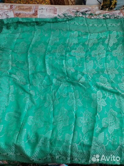 Платок шаль атласная старинная с кистями