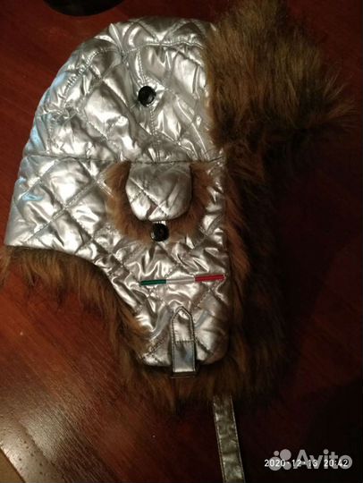 Женская шапка