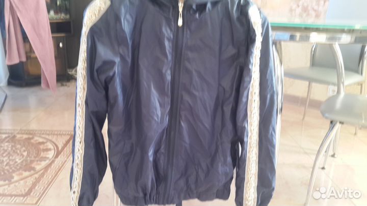Продам куртку адидас