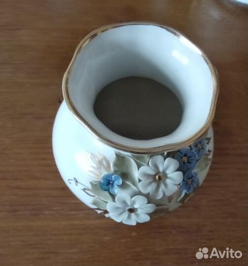 Вазочка фарфоровая