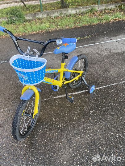 Велосипед четыреколесный