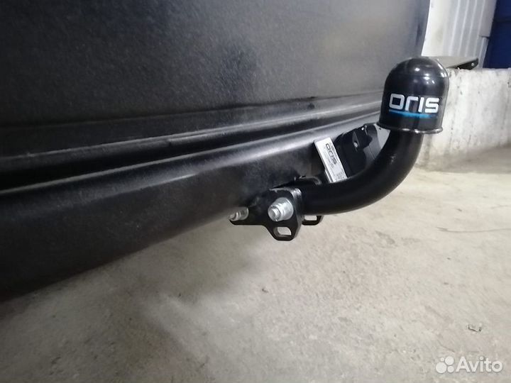 Фаркоп toyota Corolla E120/E130 HB 2002-2007