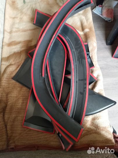 Молдинги на рено дастер