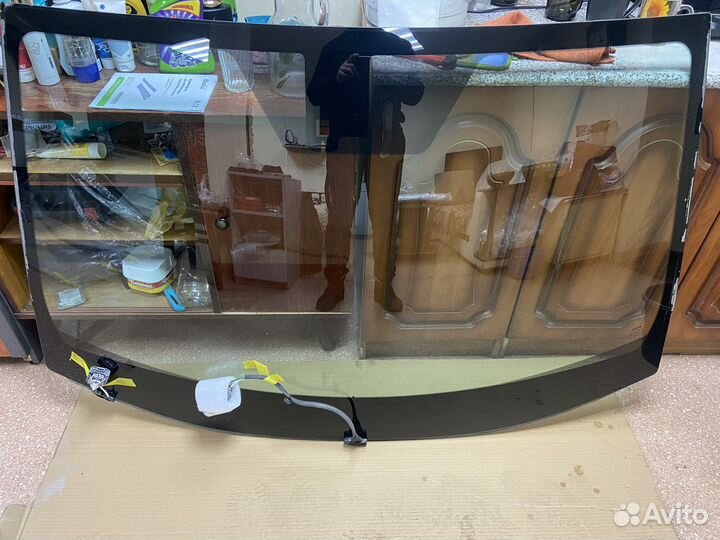 Стекло лобовое Toyota RAV4 XA50 18г-н.в