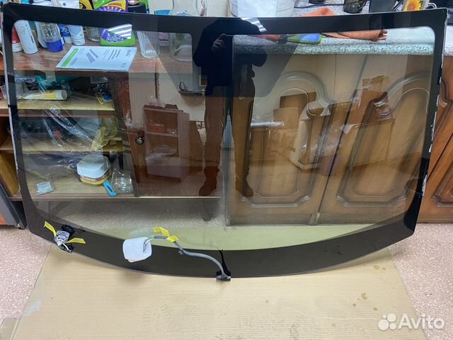 Стекло лобовое Toyota RAV4 XA50 18г-н.в