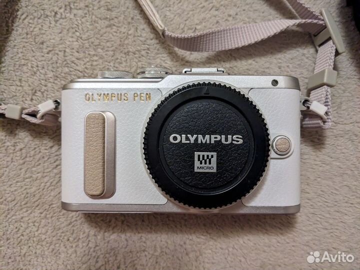 Фотоаппарат Olympus Pen E-PL8 Kit