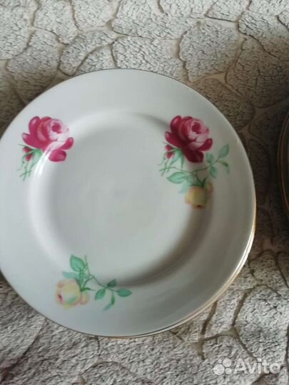 Набор столовой посуды новый