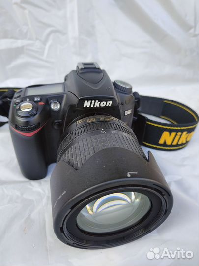 Nikon D90 + 18-105 VR Kit