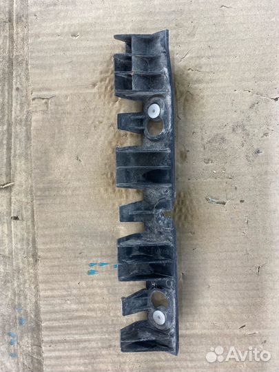 Кронштейн Бампера Задний Левый Renault Logan faza2