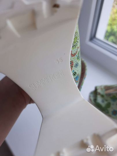 Босоножки женские 35 размер новые