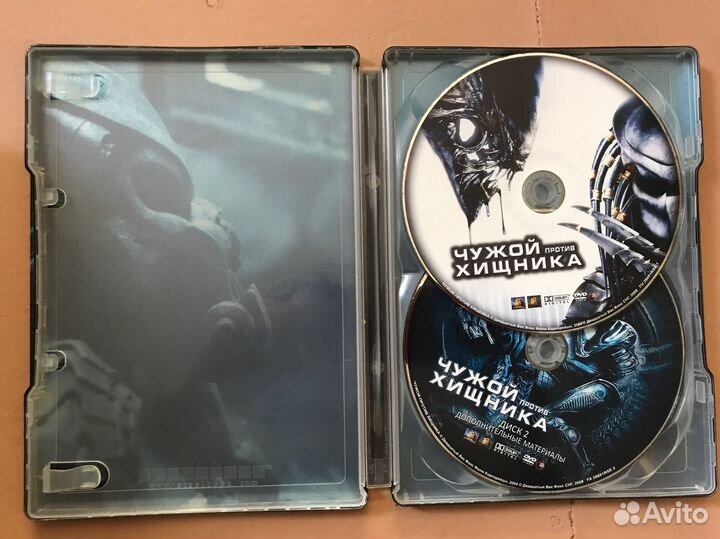 DVD и CD диски с фильмами и музыкой