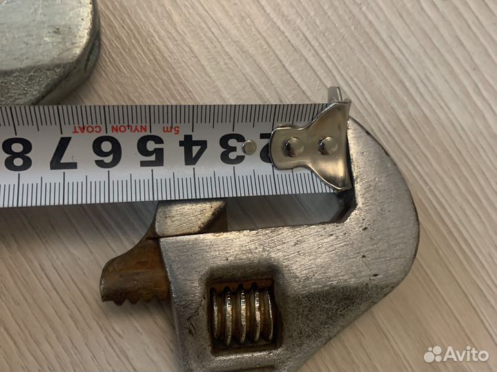 Разводной ключ