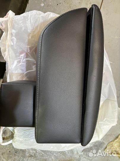 Подлокотник для Нива Шевроле (chevrolet, travel)