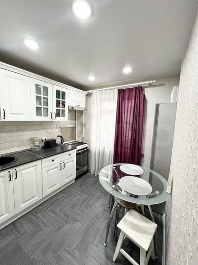 2-к. квартира, 50 м², 2/4 эт.