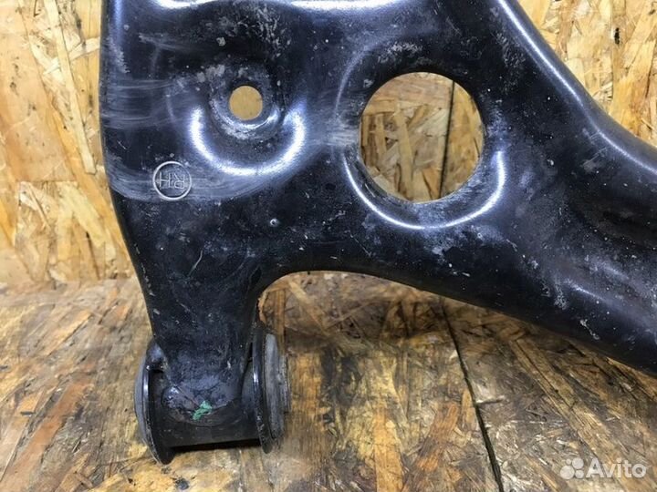 Рычаг передний правый нижний Skoda Rapid Polo 1.6