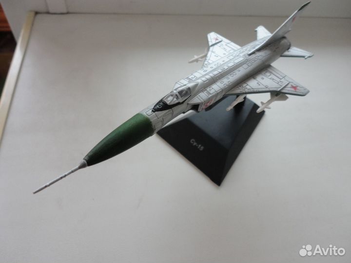 Модель самолета су-15