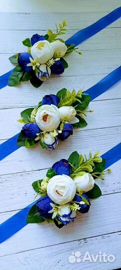 Бутоньерки,Браслеты для подружек невесты