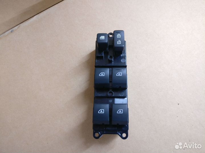 Cтеклоподъемники Аутлендер 3 phev с подсветкой