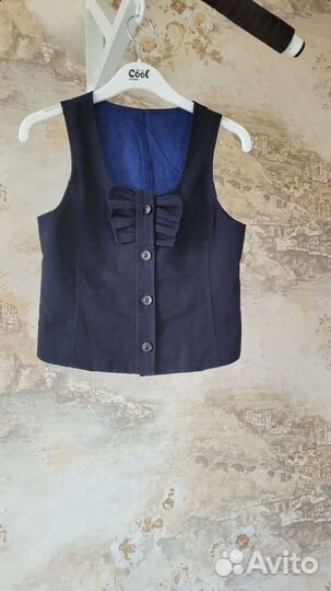 Жилетка школьная новая 134 Остин
