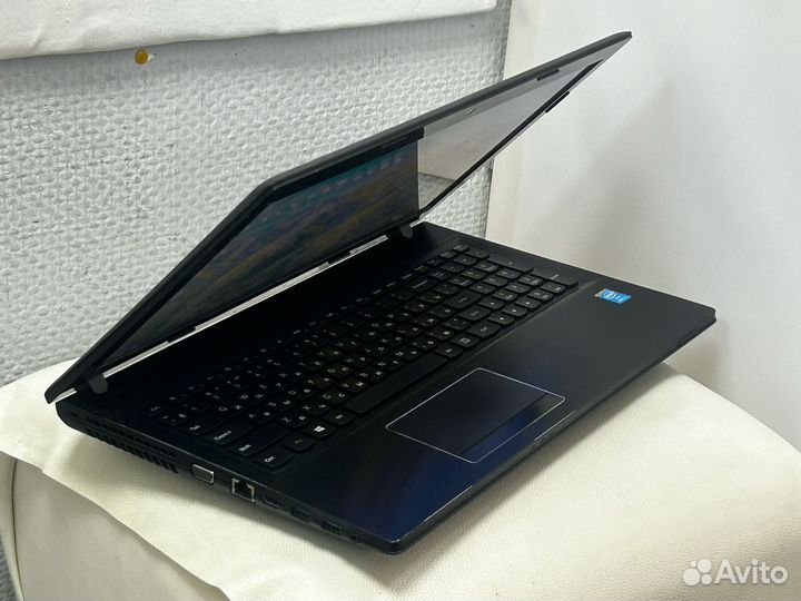 Ноутбук для мощных программ 4 ядра/6GB озу/SSD/15,6